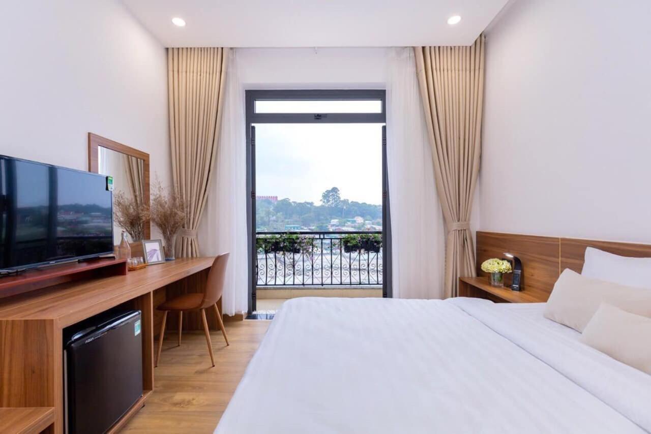The Elegant Dalat Hotel Exterior photo